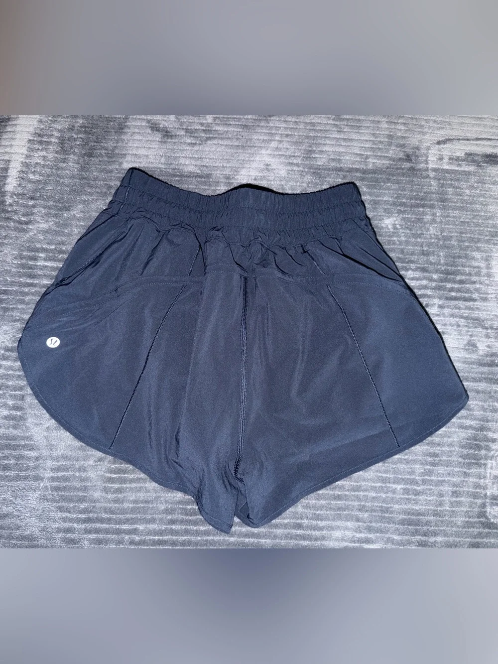 Lululemon Track That High Rise Shorts w/liner 3 in True Navy Like New